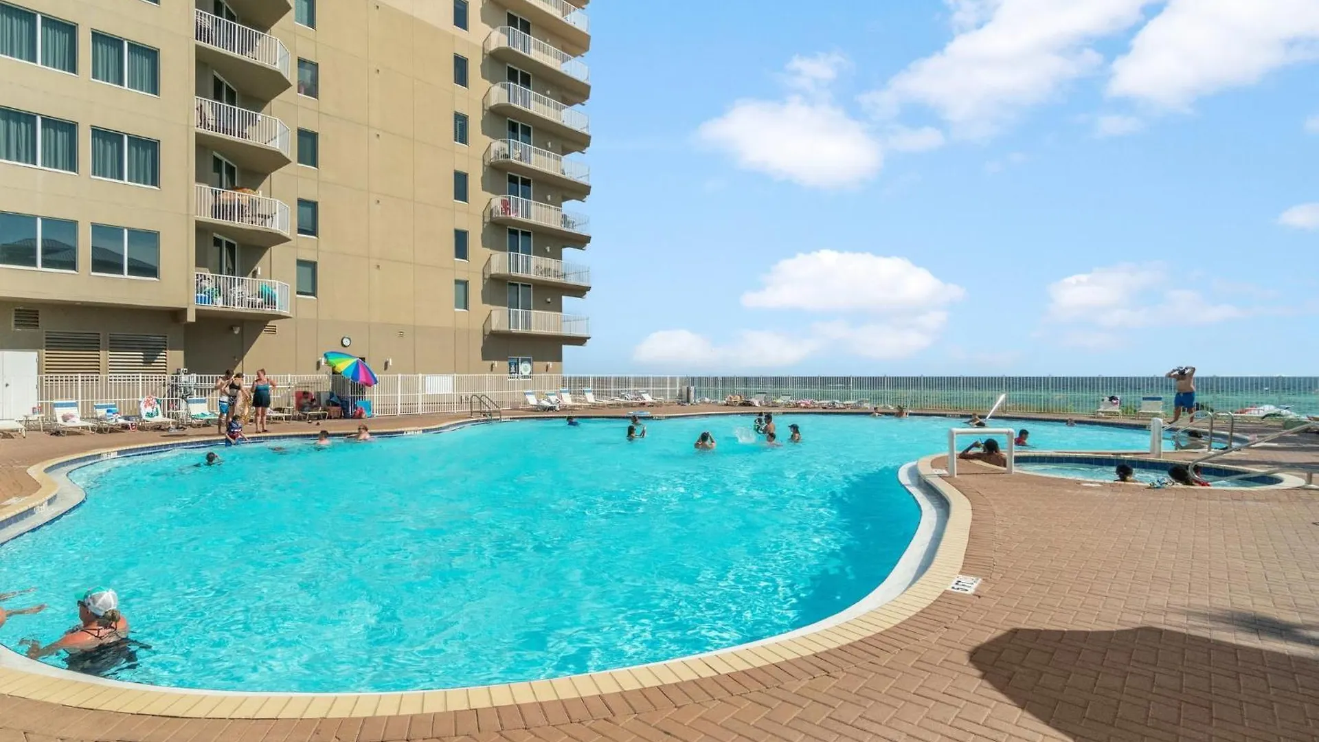 Tidewater Resort! Ground Floor! Free Beach Chairs! By Dolce Vita Getaways Pcb Panama Stadt
