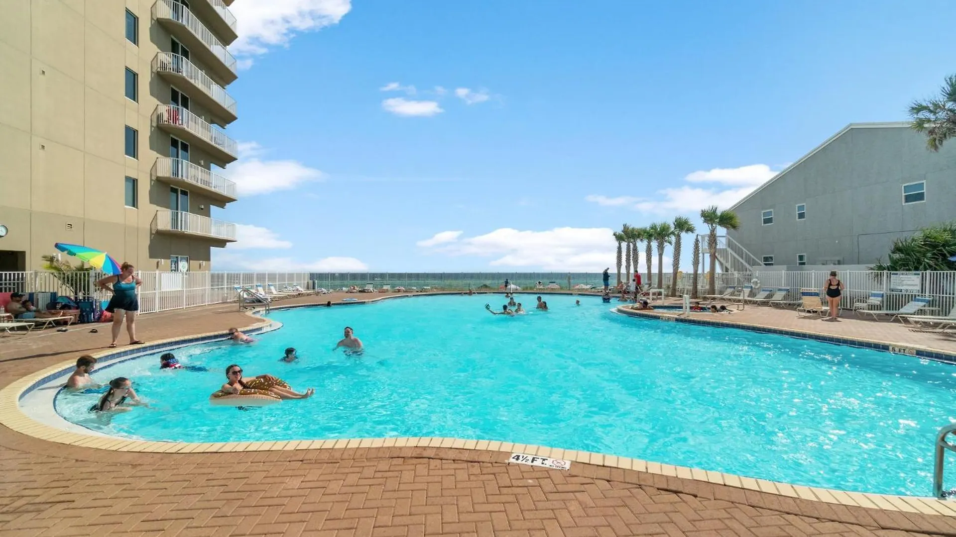 Tidewater Resort! Ground Floor! Free Beach Chairs! By Dolce Vita Getaways Pcb Panama Stadt