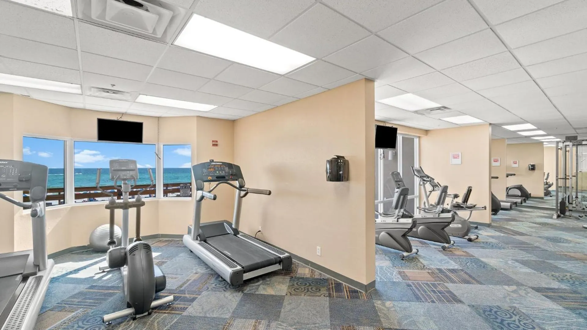 Apartman Tidewater Resort! Ground Floor! Free Beach Chairs! By Dolce Vita Getaways Pcb Panama City Beach