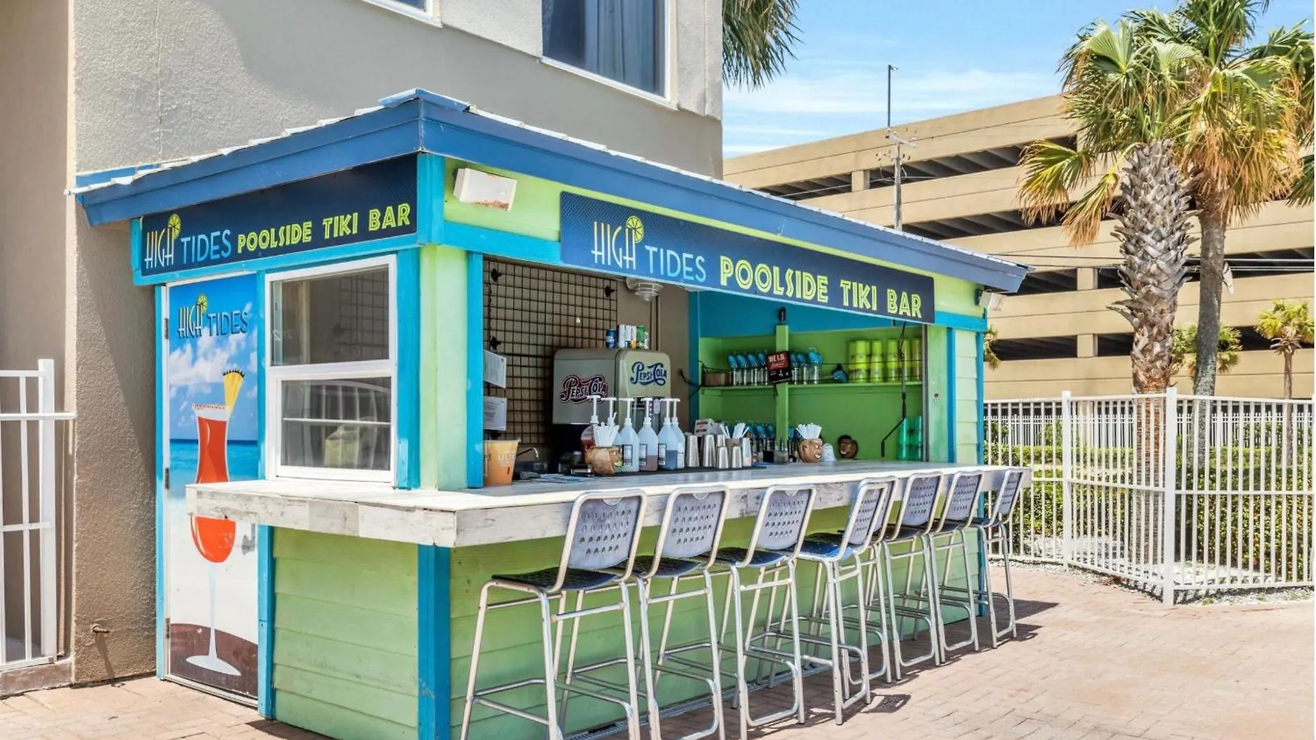 Tidewater Resort! Ground Floor! Free Beach Chairs! By Dolce Vita Getaways Pcb Panama City Beach Apartman